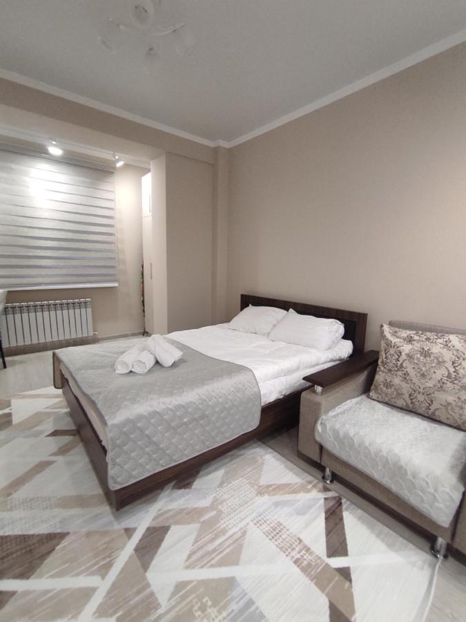 Уютная Квартира-Студия Жк Lotus Terrace Leilighet Almaty Eksteriør bilde