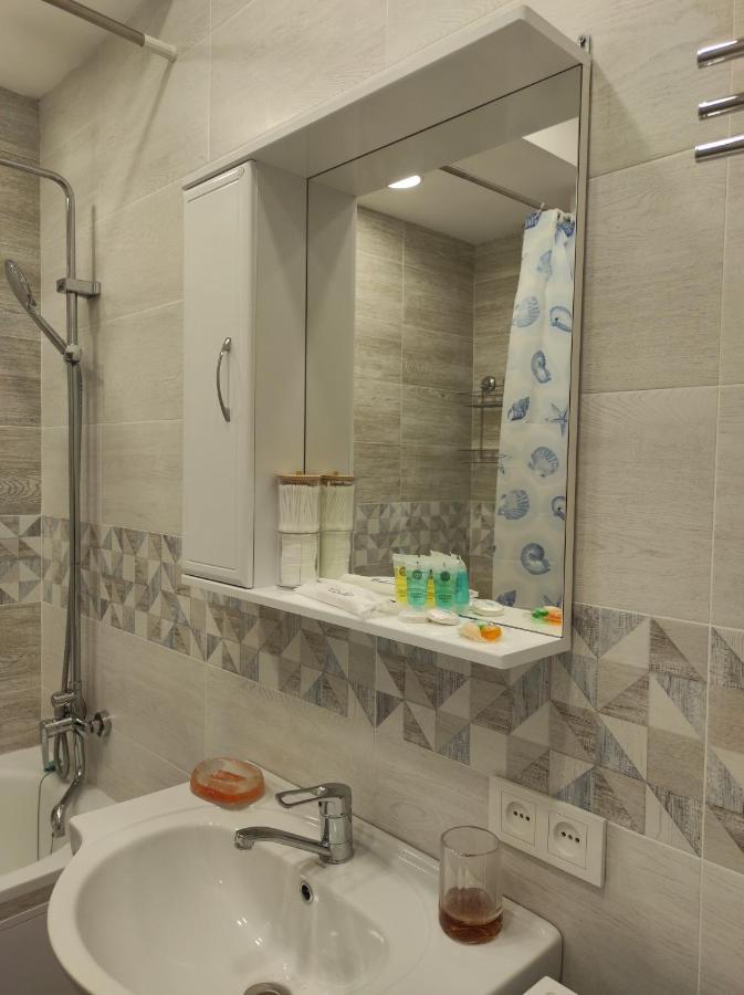 Уютная Квартира-Студия Жк Lotus Terrace Leilighet Almaty Eksteriør bilde